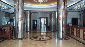 Tengyi Grand Hotel Kunming Bagian luar foto